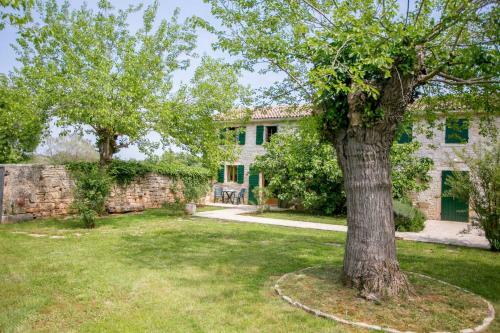 Apartamentos Abortolami With Pool And Garden