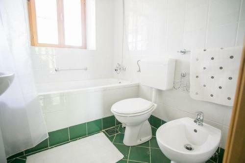 Apartamentos Abortolami With Pool And Garden
