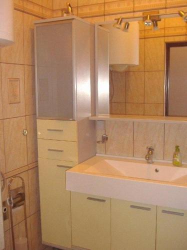 Apartment In Starigrad-paklenica 6772c