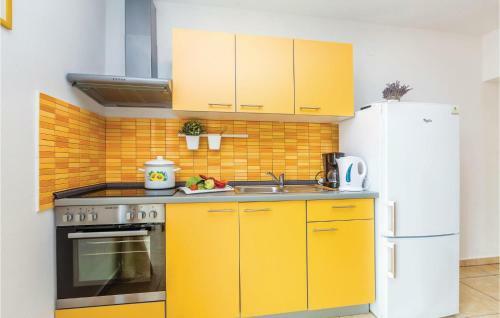Two-bedroom Apartment In Senj