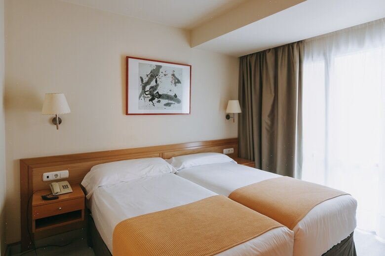 Hotel Zaragoza Plaza