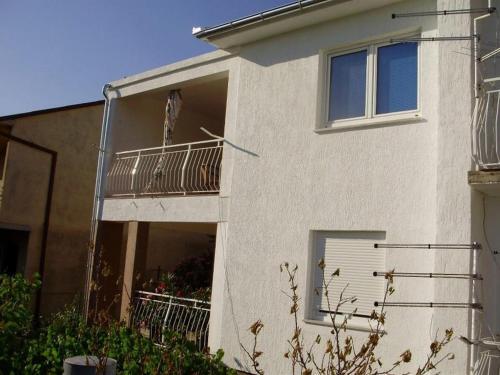 Apartments With A Parking Space Senj - 16008