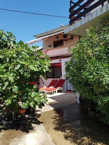 Apartments With A Parking Space Senj - 14578