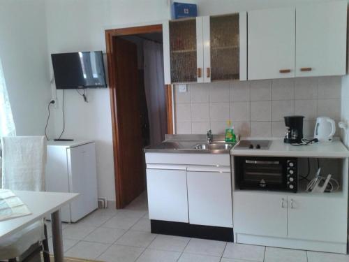 Apartments With A Parking Space Senj - 16365