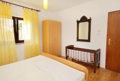 Apartments With A Parking Space Senj - 5559