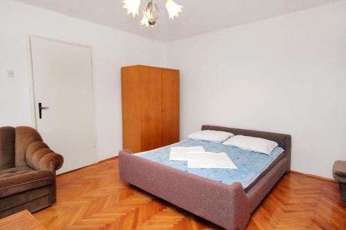 Apartments With A Parking Space Senj - 5559