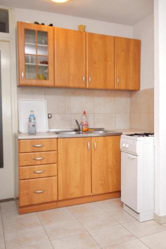 Apartments With A Parking Space Senj - 5559
