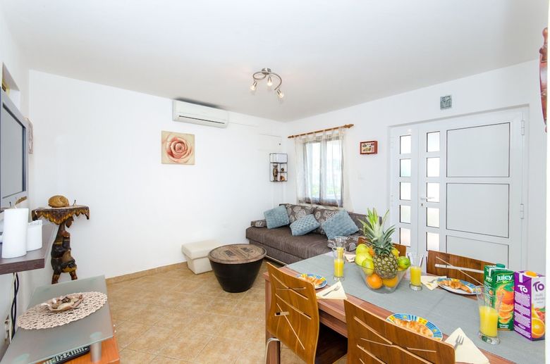 Apartments Otjana