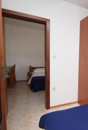 Apartments By The Sea Sevid (trogir) - 6024