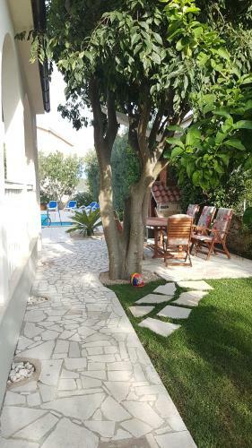 Villa Ana