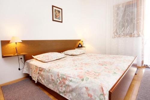 Apartments By The Sea Sevid (trogir) - 9468