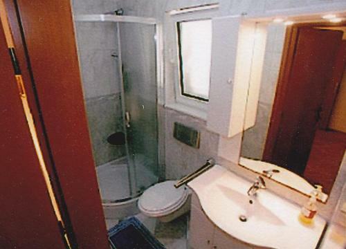 Apartment Brodarica 15270g
