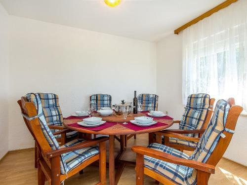 Holiday Home Pul 697