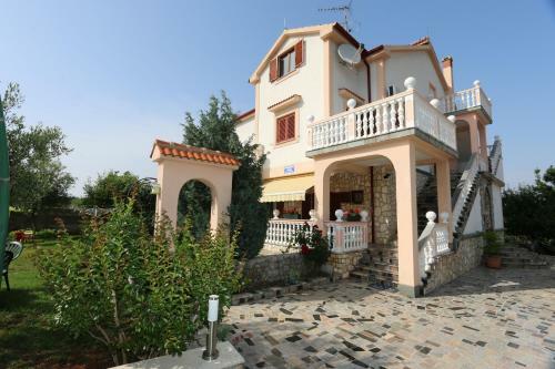 Apartment Cekic