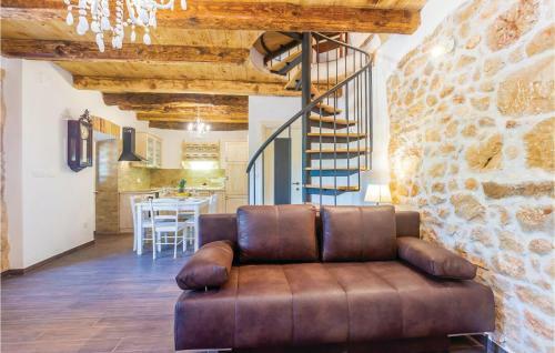 Two-bedroom Holiday Home In Silo