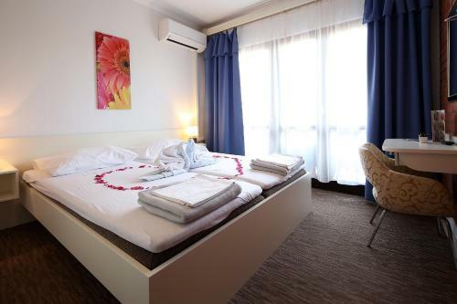 Hostal Guest House Zeba & Riviera