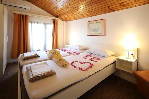 Hostal Guest House Zeba & Riviera