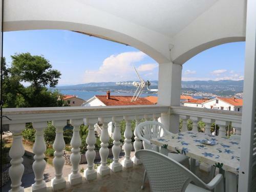 Apartment In Silo/insel Krk 13588
