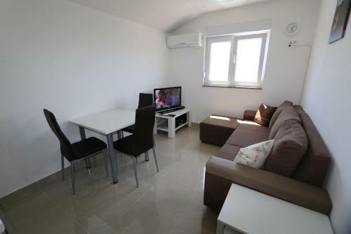 Apartments Saramandic