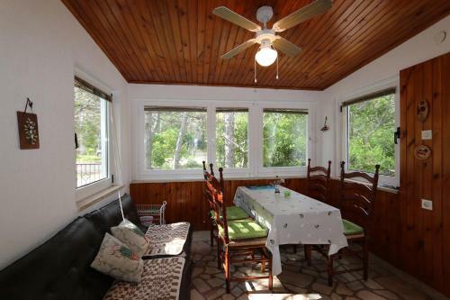 Apartment In Silo/insel Krk 13468