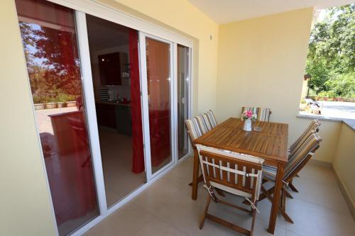 Apartments In Silo/insel Krk 13455