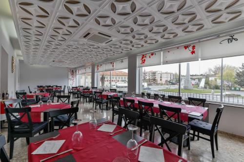 Hostal Hospeder�a Restaurante Pilar Villacast�n