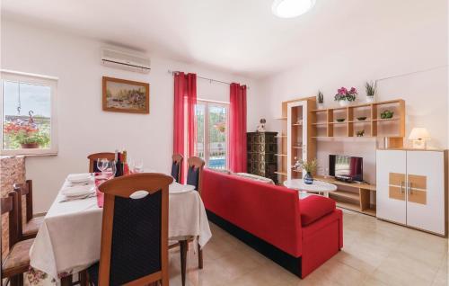 Apartment Liznjan Plekuti