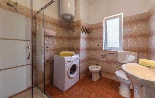 Apartment Liznjan Plekuti