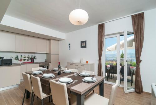 Skrip Villa Sleeps 6 Pool Air Con Wifi