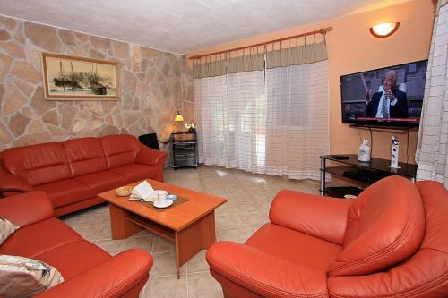 Holiday Home In Skrip/insel Brac 5973