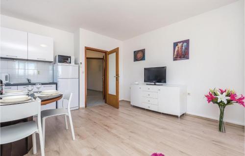One-bedroom Apartment In Caska