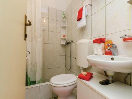 Three-bedroom Apartment In Slano