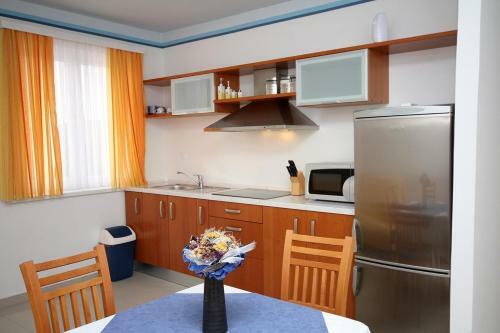 Apartment Slano 3183b