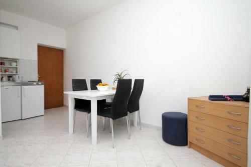 Apartment Slano 8538b
