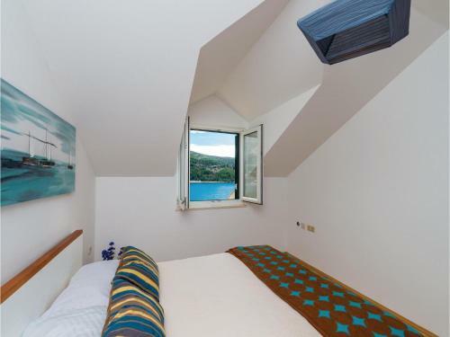 Five-bedroom Holiday Home In Slano