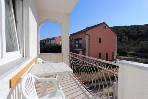 Apartment Slatine 14541a