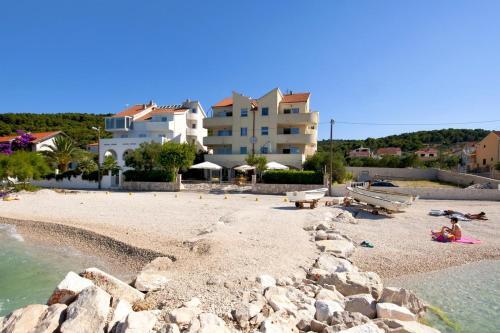 Apartment Slatine 1139d