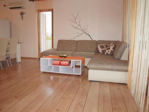 Apartments In Slatine/insel Ciovo 35465