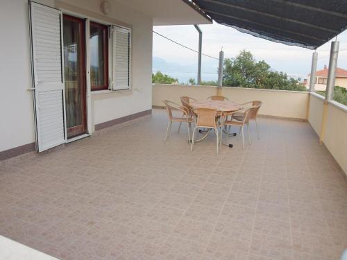 Apartments In Slatine/insel Ciovo 35465