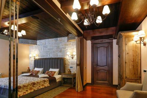 Slatine Villa Sleeps 9 Pool Air Con Wifi