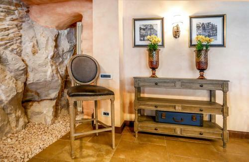 Slatine Villa Sleeps 9 Pool Air Con Wifi