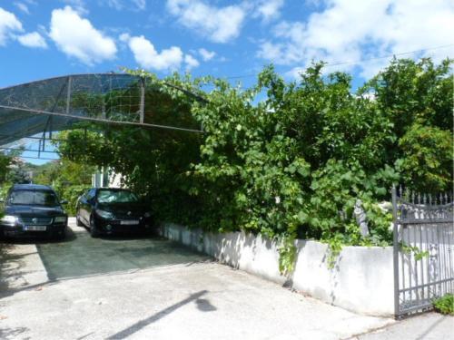 Apartment Slatine 15175b