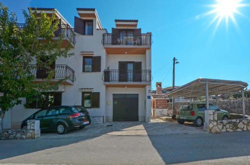 Apartment Slatine 12176b