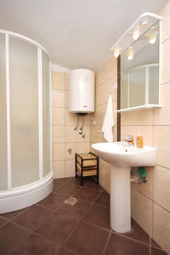 Apartment Slatine 5998b
