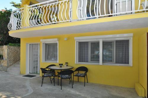 Apartment Slatine 12491b
