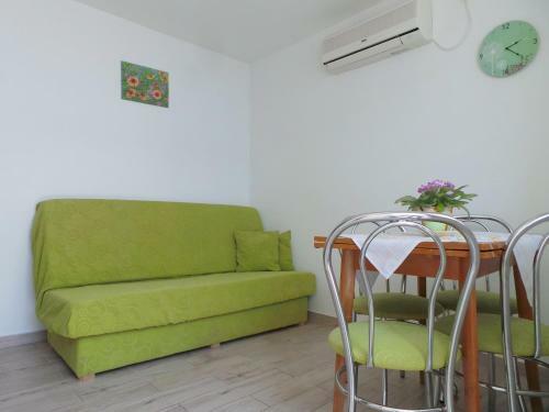 Jadranovo Apartment 1