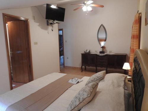 Apartments By The Sea Brna (korcula) - 13492