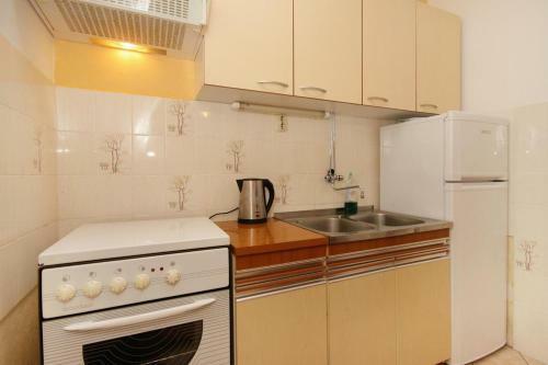 Apartments By The Sea Brna (korcula) - 9293