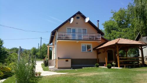 Holiday House With A Parking Space Smoljanac (plitvice) - 13741