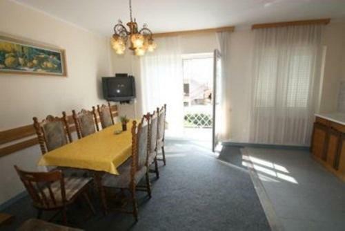Three-bedroom Apartment Crikvenica Near Sea 7